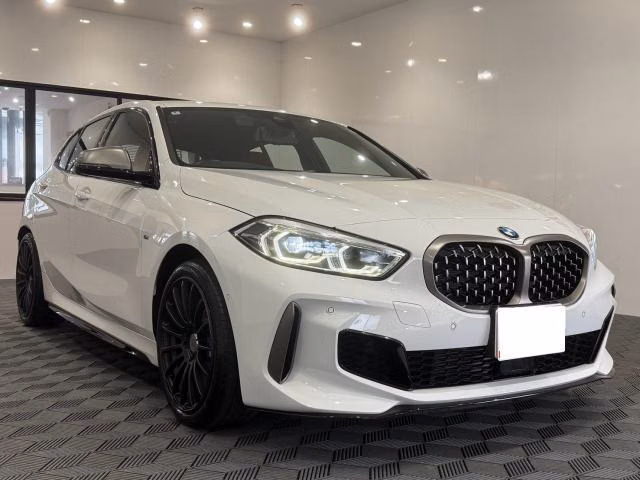 BMW 1-SERIES