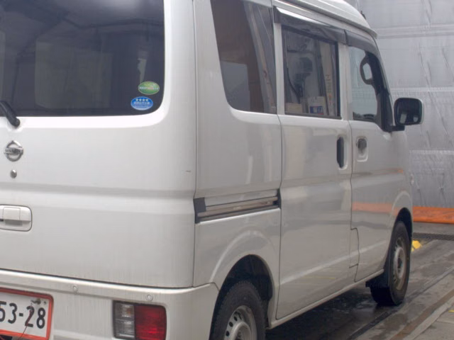 NISSAN NV100 CLIPPER