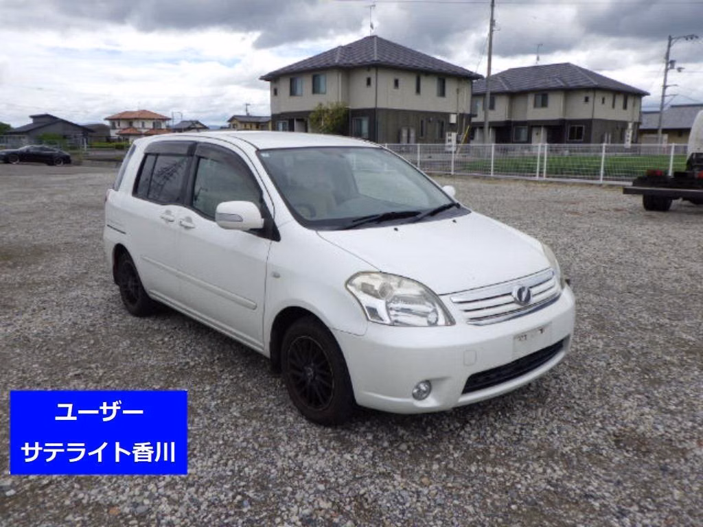 TOYOTA RAUM