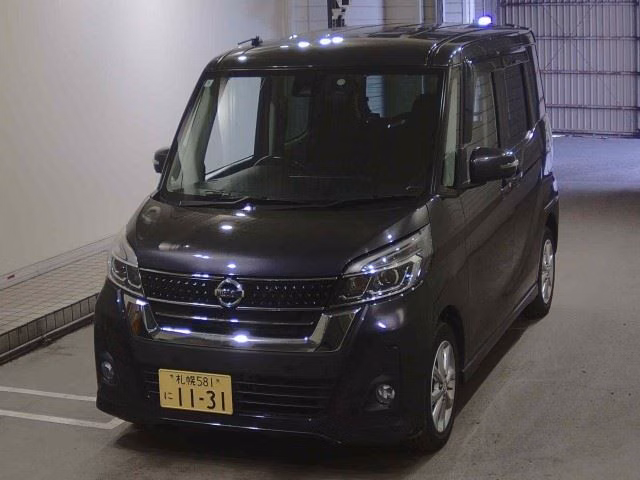 NISSAN DAYZ ROOX