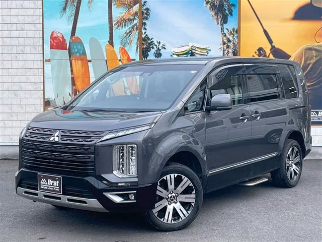 Mitsubishi Delica D:5