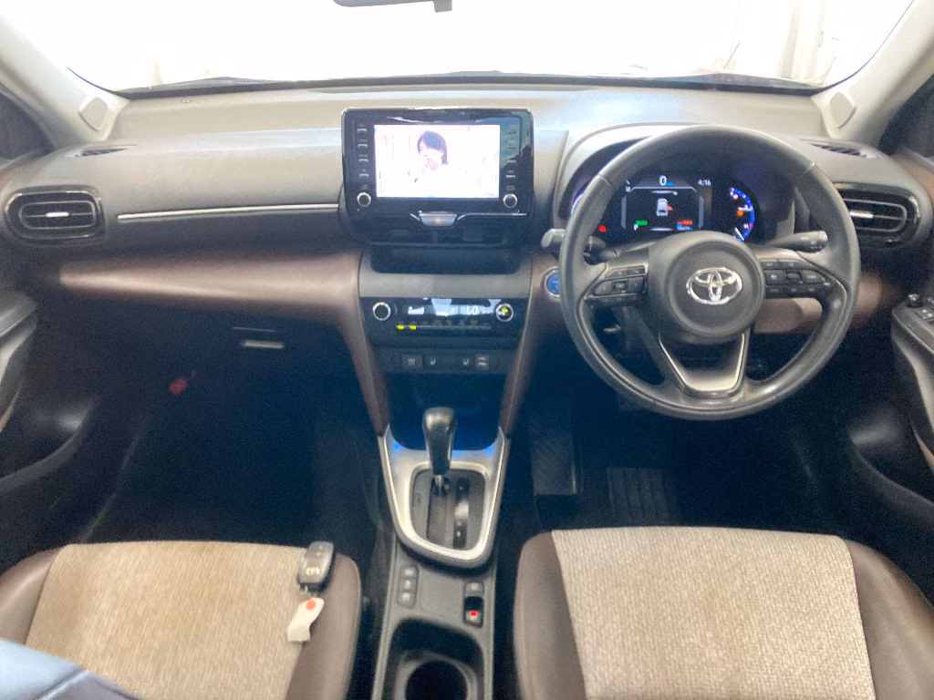 TOYOTA YARIS CROSS