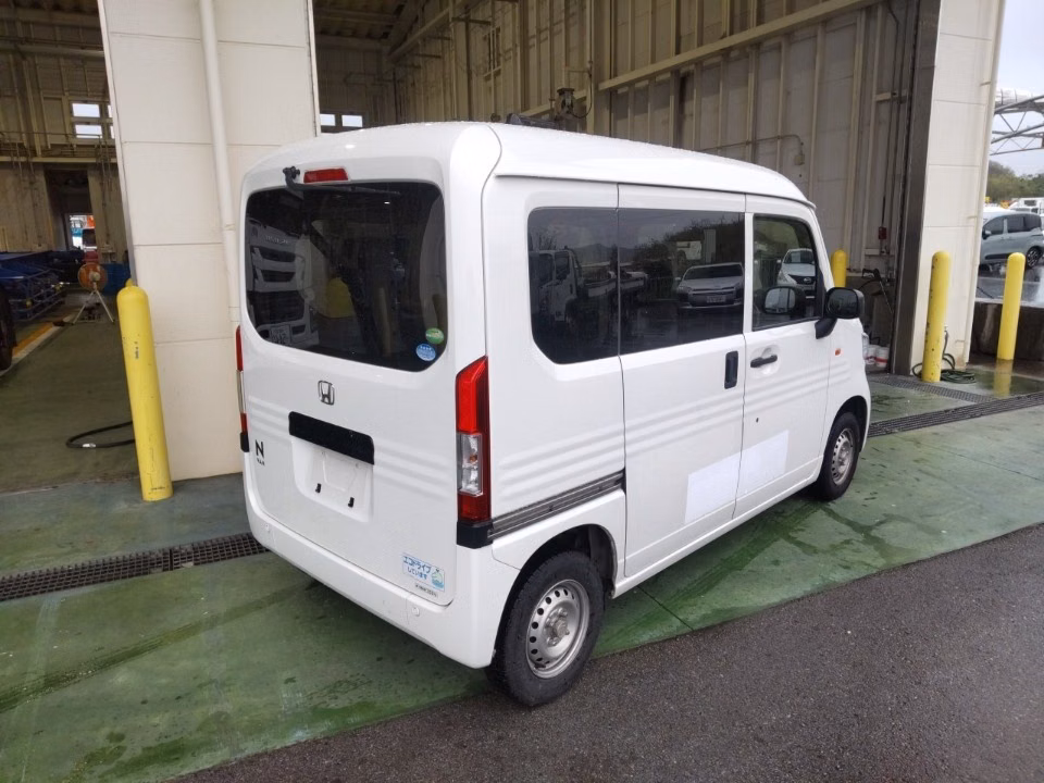 HONDA N-VAN