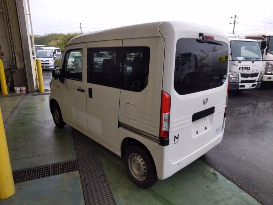 HONDA N-VAN