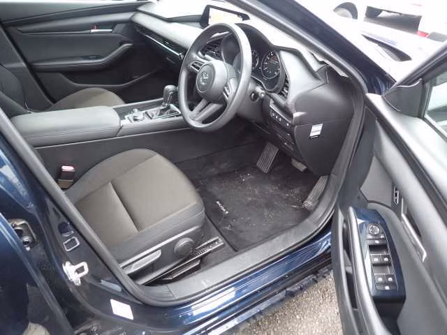 MAZDA MAZDA3