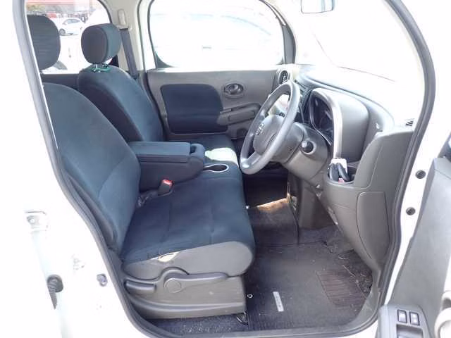 NISSAN CUBE