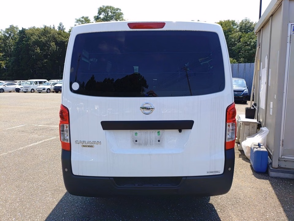 NISSAN NV350 CARAVAN