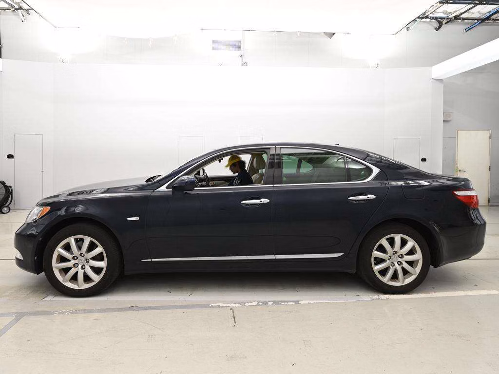LEXUS LS460