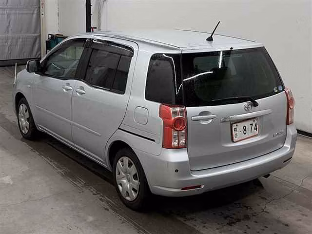 TOYOTA RAUM