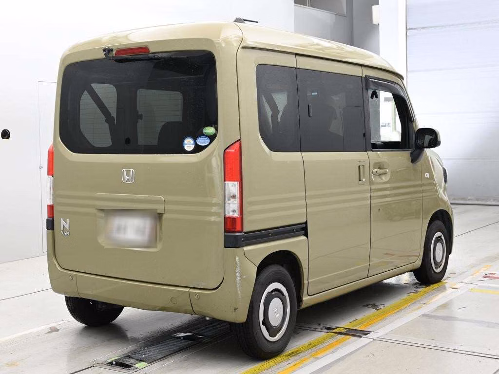 HONDA N-VAN