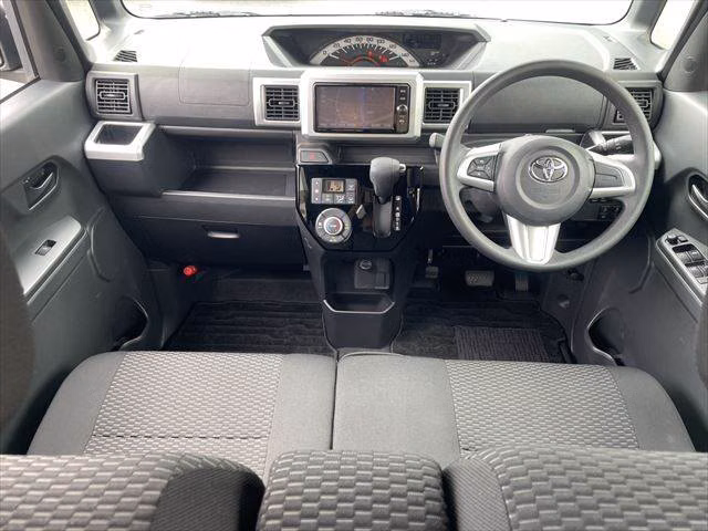 TOYOTA PIXIS MEGA