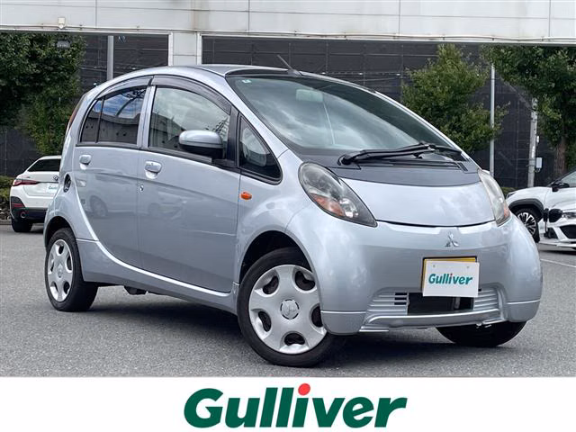 Mitsubishi i