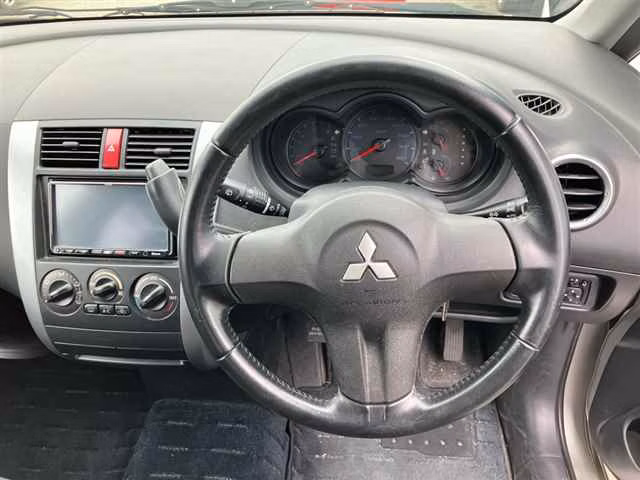 MITSUBISHI COLT PLUS