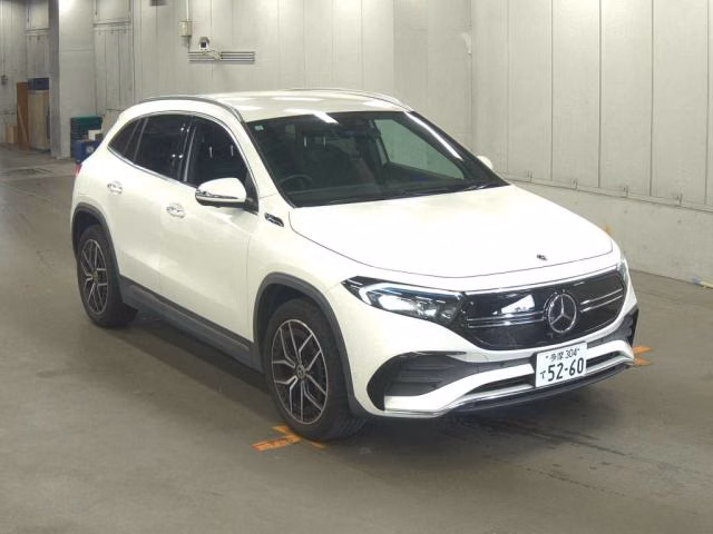 MERCEDES-BENZ EQA