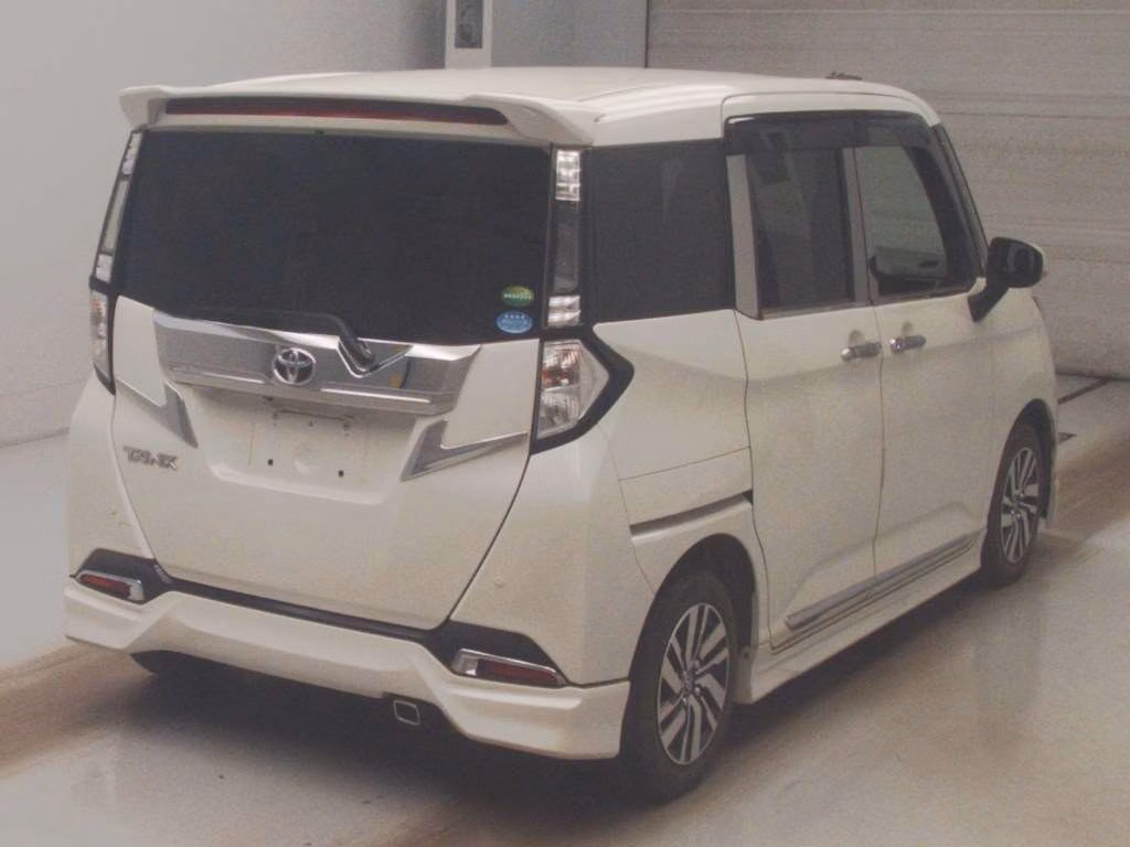 TOYOTA TANK