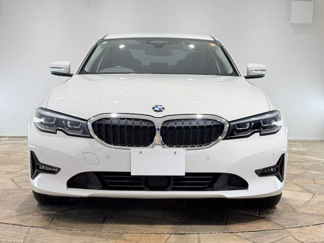 BMW 3-SERIES