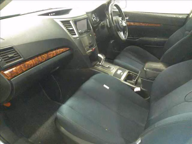 SUBARU LEGACY