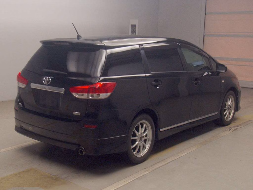 TOYOTA WISH