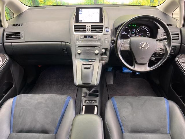 Lexus HS250h