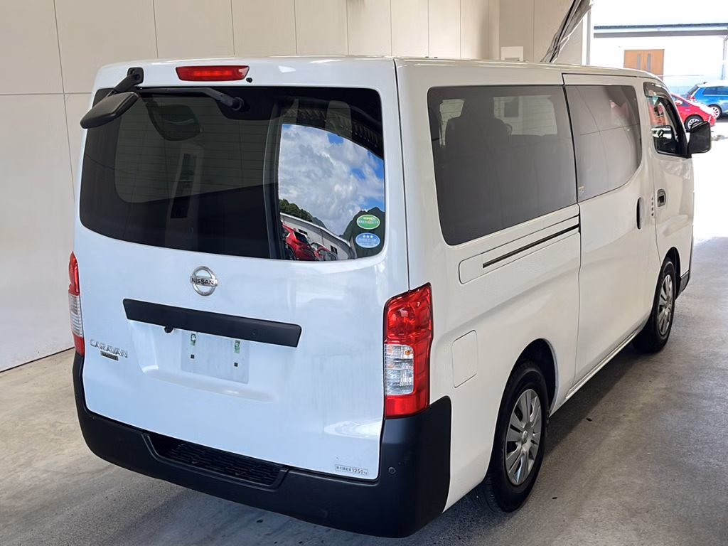 NISSAN NV350 CARAVAN