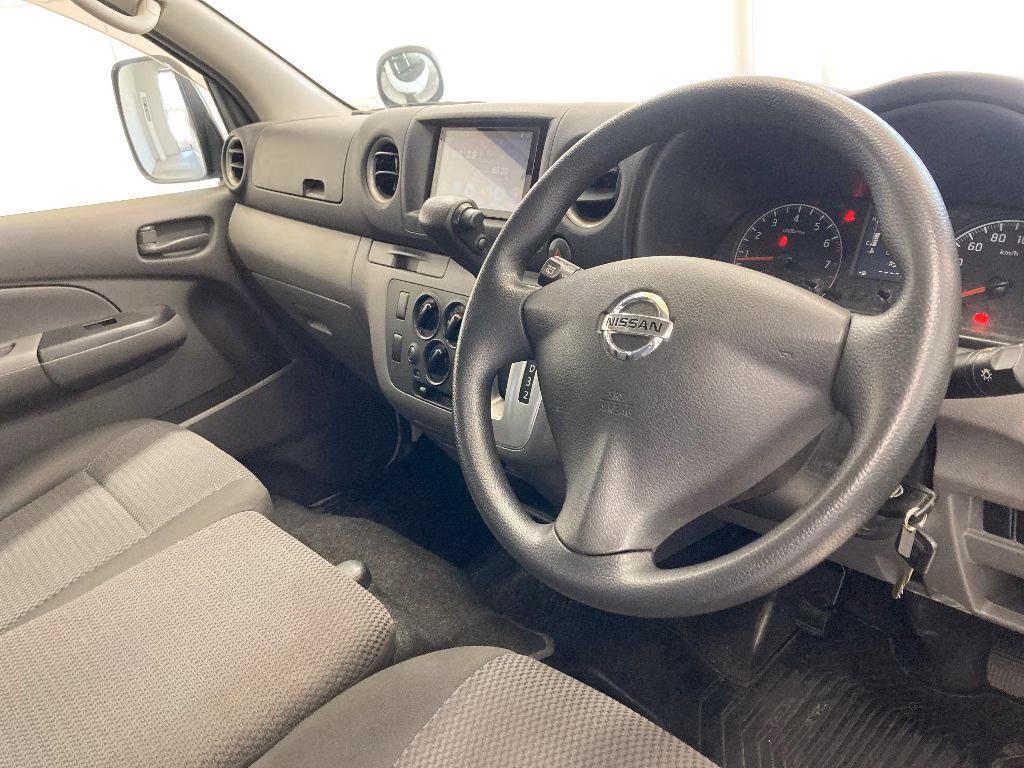 NISSAN NV350 CARAVAN