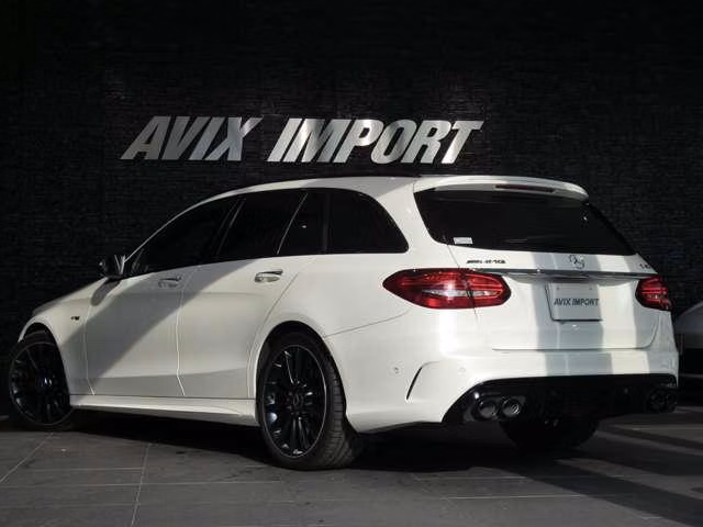 MERCEDES-BENZ C-CLASS