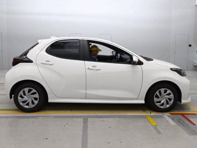 TOYOTA YARIS