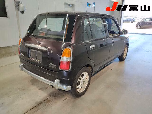 DAIHATSU MIRA GINO