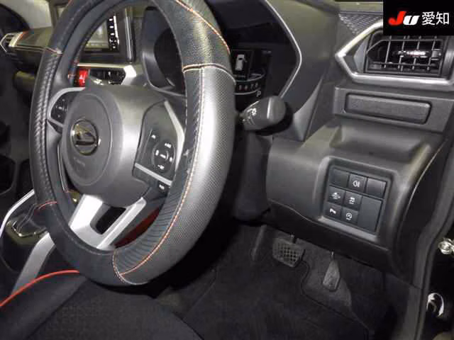 DAIHATSU ROCKY