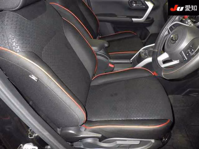 DAIHATSU ROCKY