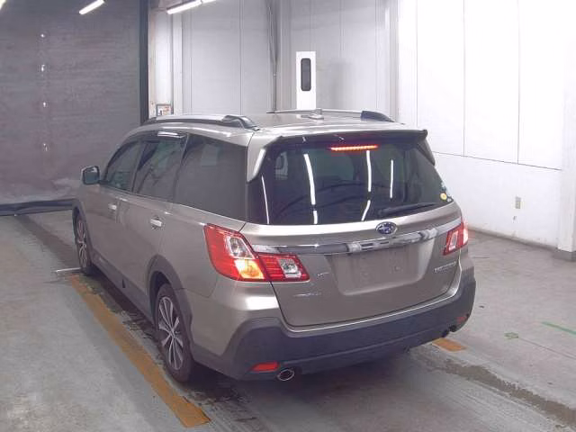 Subaru Exiga Crossover 7