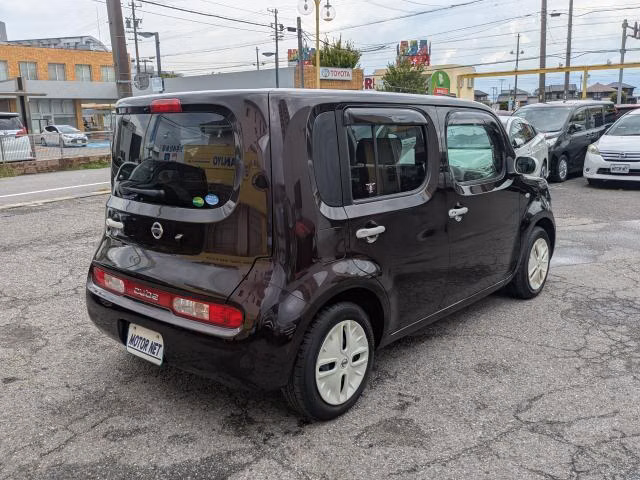 NISSAN CUBE