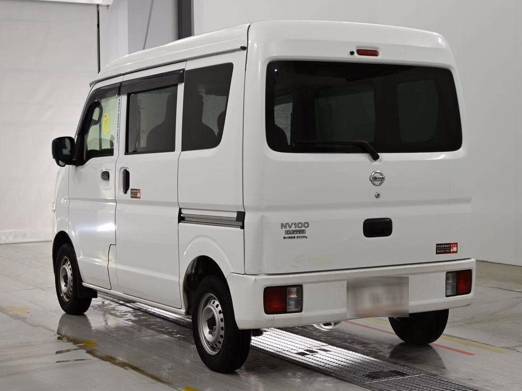 NISSAN NV100 CLIPPER