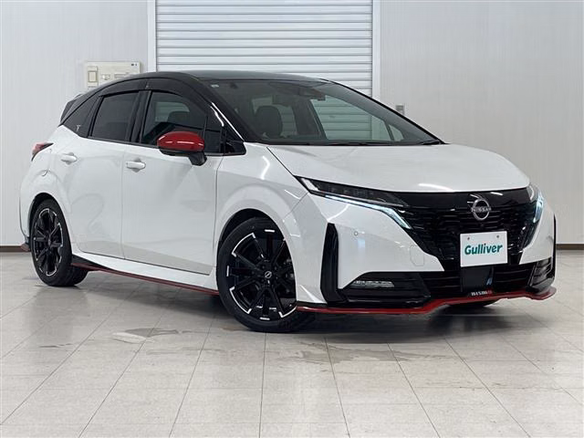Nissan Aura