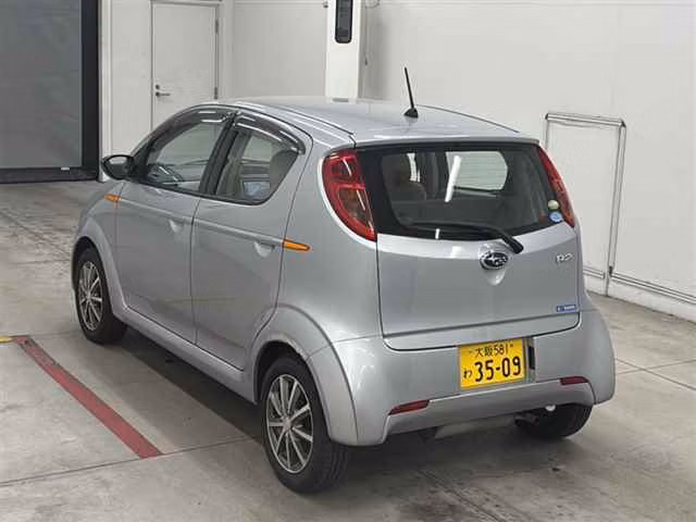 SUBARU R2