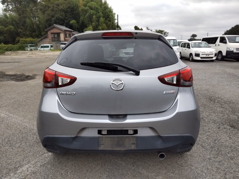 MAZDA DEMIO