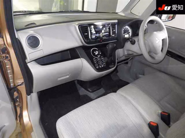 MITSUBISHI EK SPACE