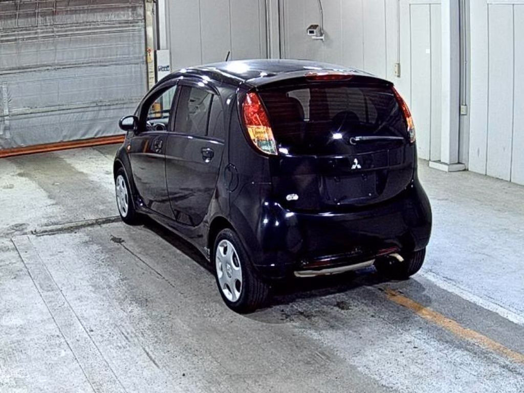MITSUBISHI I