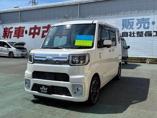 DAIHATSU WAKE