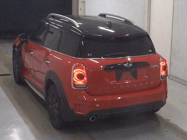 MINI CROSSOVER