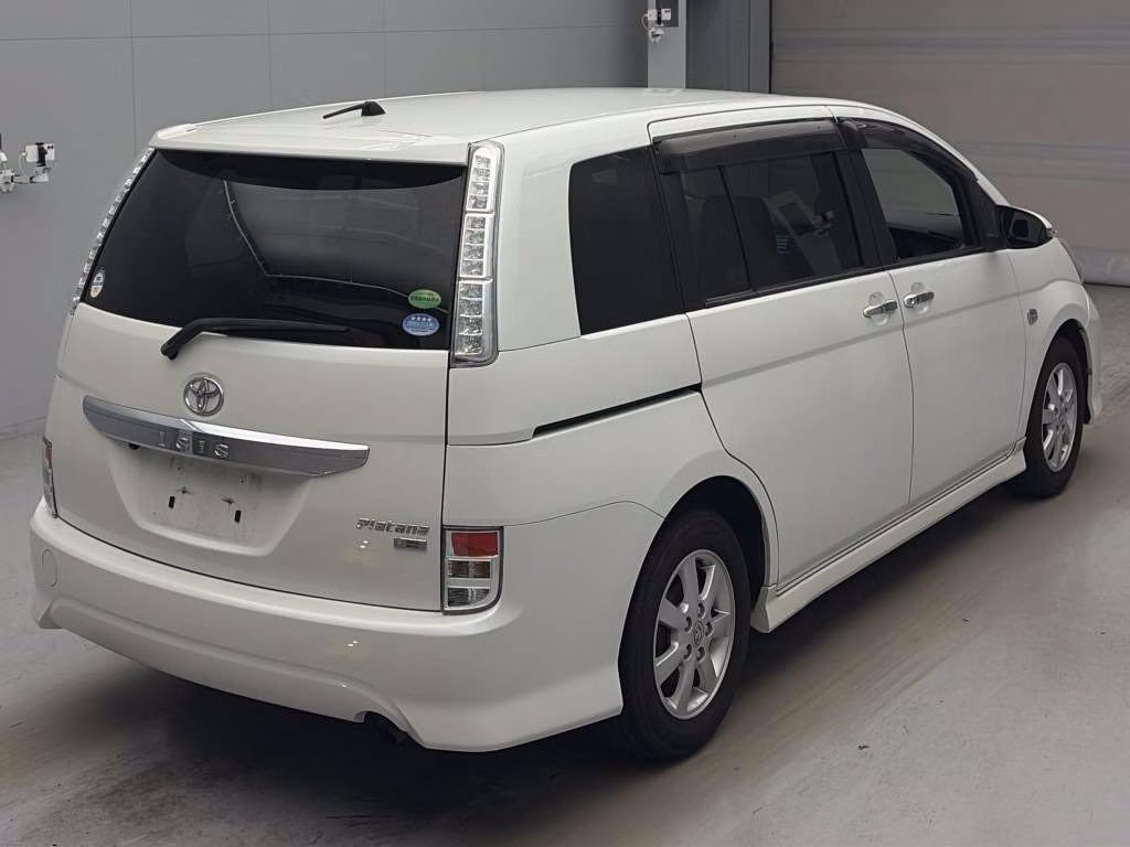 TOYOTA ISIS