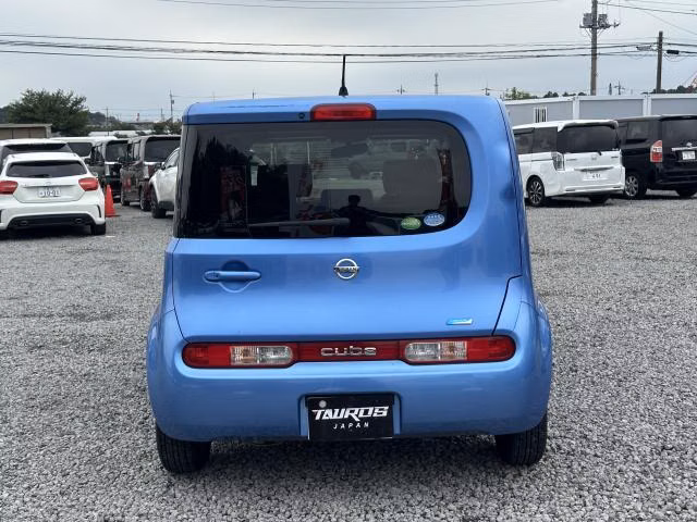 NISSAN CUBE