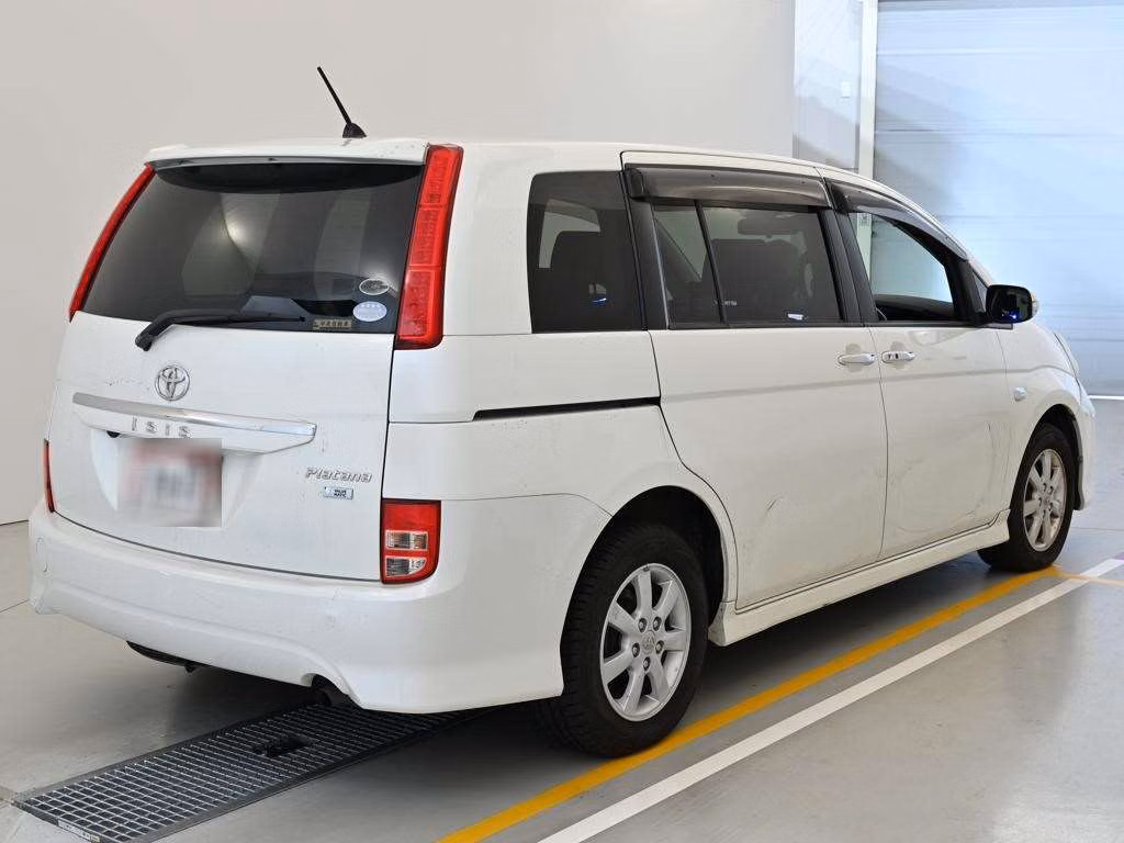 TOYOTA ISIS