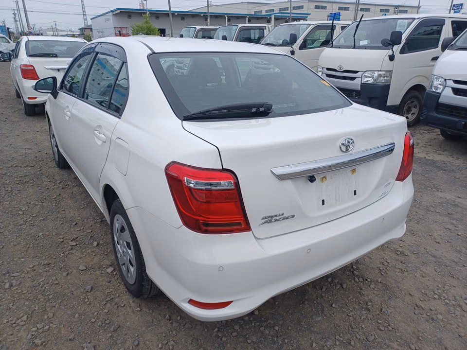 TOYOTA COROLLA AXIO