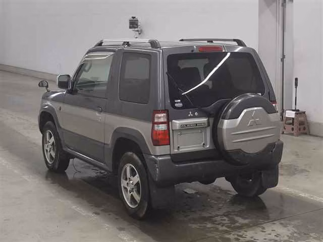 MITSUBISHI PAJERO MINI