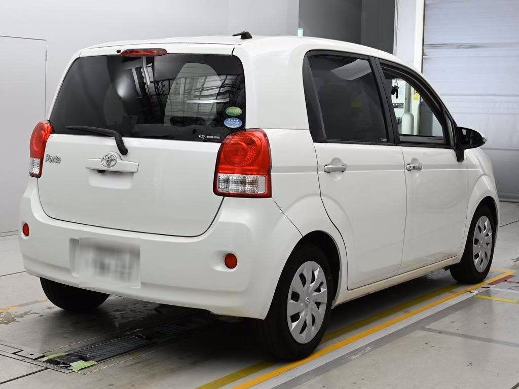 TOYOTA PORTE
