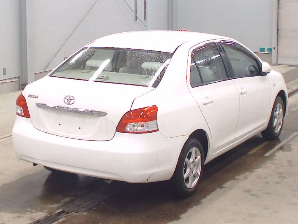 TOYOTA BELTA