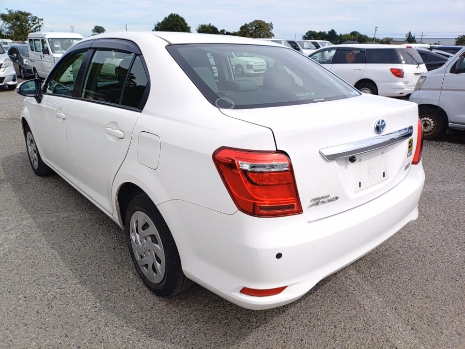 TOYOTA COROLLA AXIO