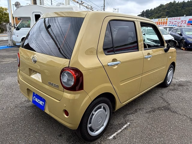 Daihatsu Mira Tocot