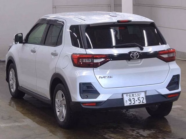 TOYOTA RAIZE